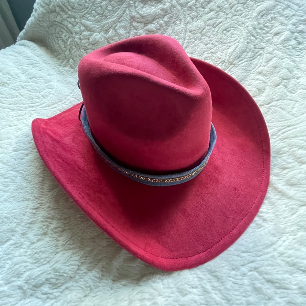 ⛔️SOLD Stylish Red Country Chic Hat⛔️